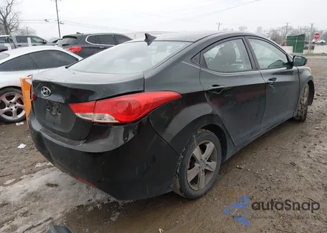 2011 Hyundai Elantra Gls (Ulsan Plant) z USA, uszkodzony, nr VIN KMHDH4AE9BU082359